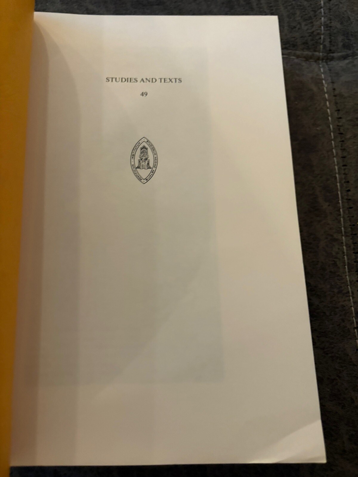 ALBERTUS MAGNUS AND THE SCIENCES (STUDIES AND TEXTS) By James A. Weisheipl