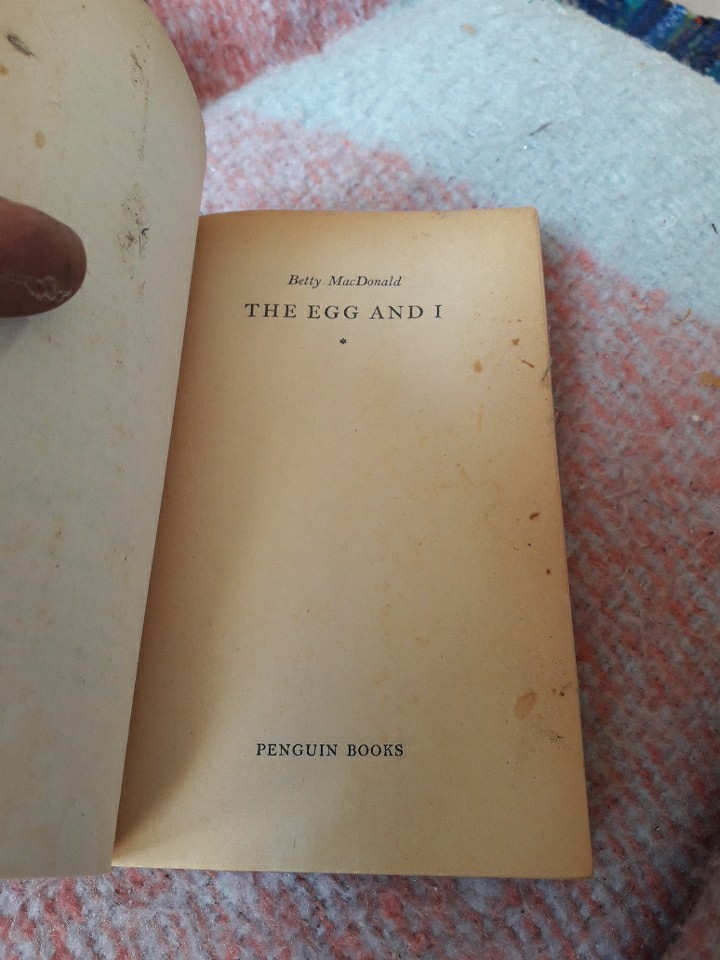 The Egg And I By Betty MacDonald, Penguin PAPERBACK. 1960