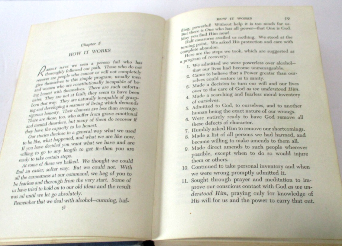 Alcoholics Anonymous 3rd edition, United Kingdom, 1980, 4th printing, circus dj?