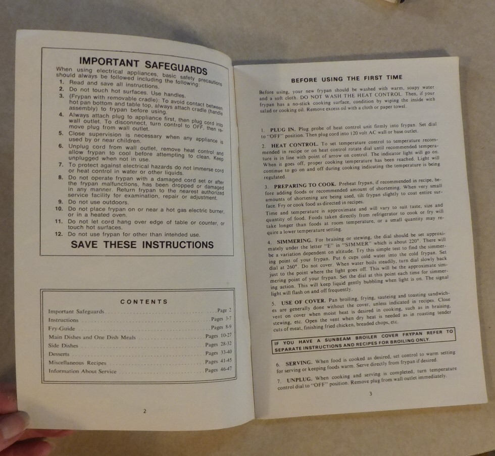 SUNBEAM FRYPAN RECIPES AND INSTRUCTIONS 1972 PB W/ COLOR PHOTOS 47 PAGES