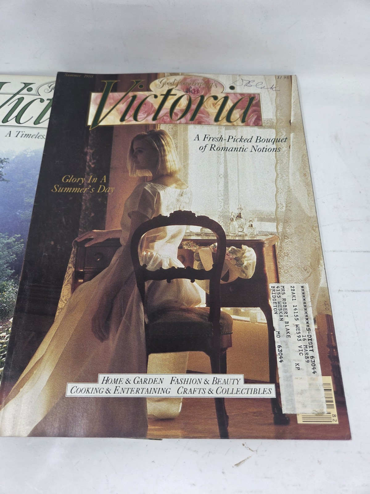 Mixed Lot of 10 Victoria Magazine (1987-1991) Lot 1