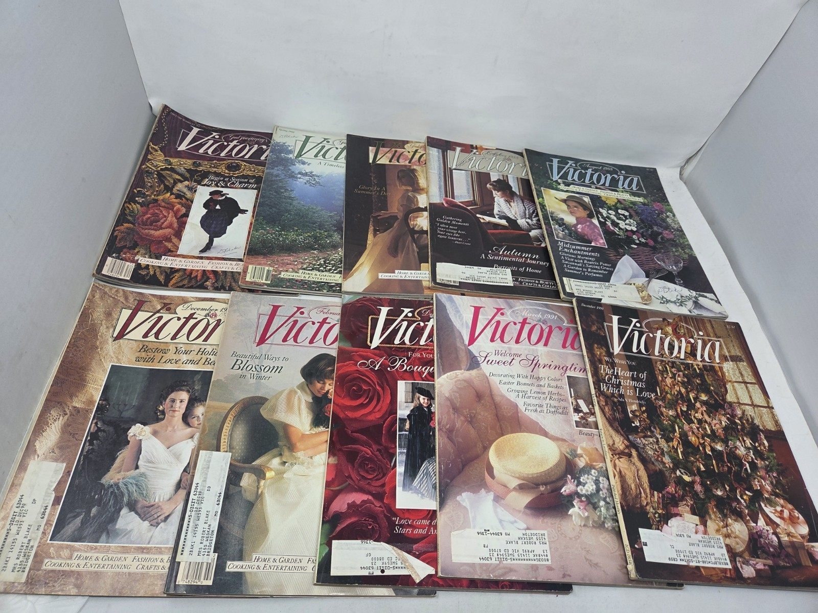 Mixed Lot of 10 Victoria Magazine (1987-1991) Lot 1