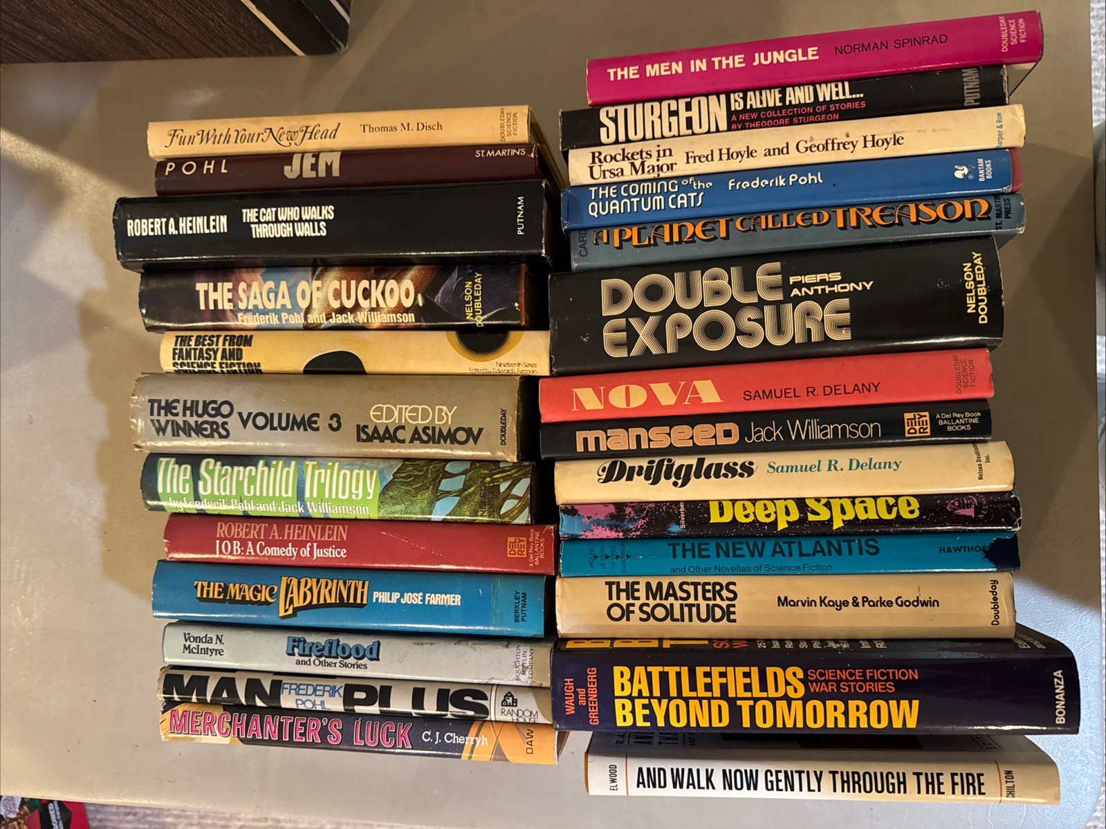 Mixed Lot of 26 Sci-Fi Novels HCDJ