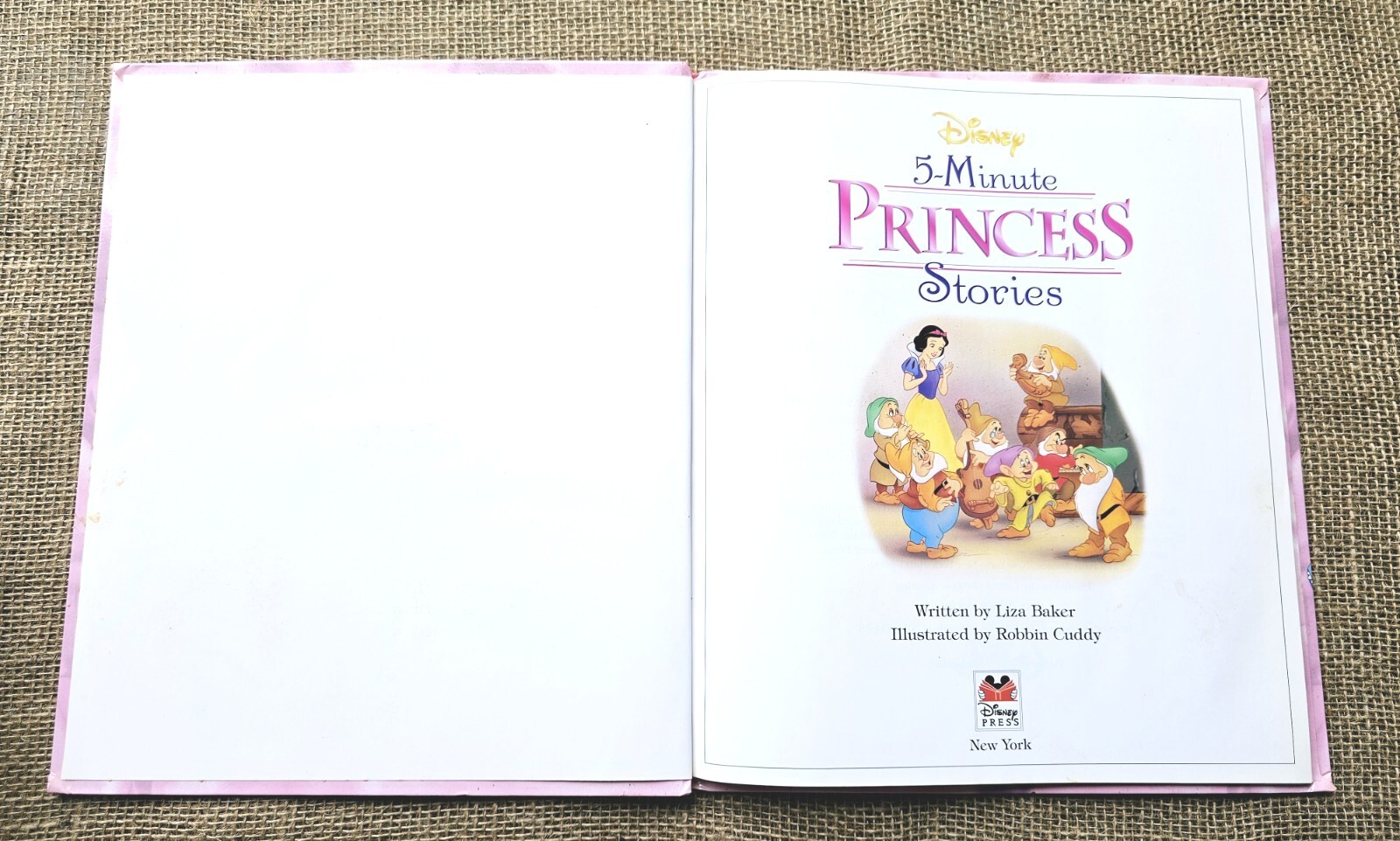 2001 Disney Store 4 Minute Princess Stories HB Book 12.25&Prime;x10.5&Prime;