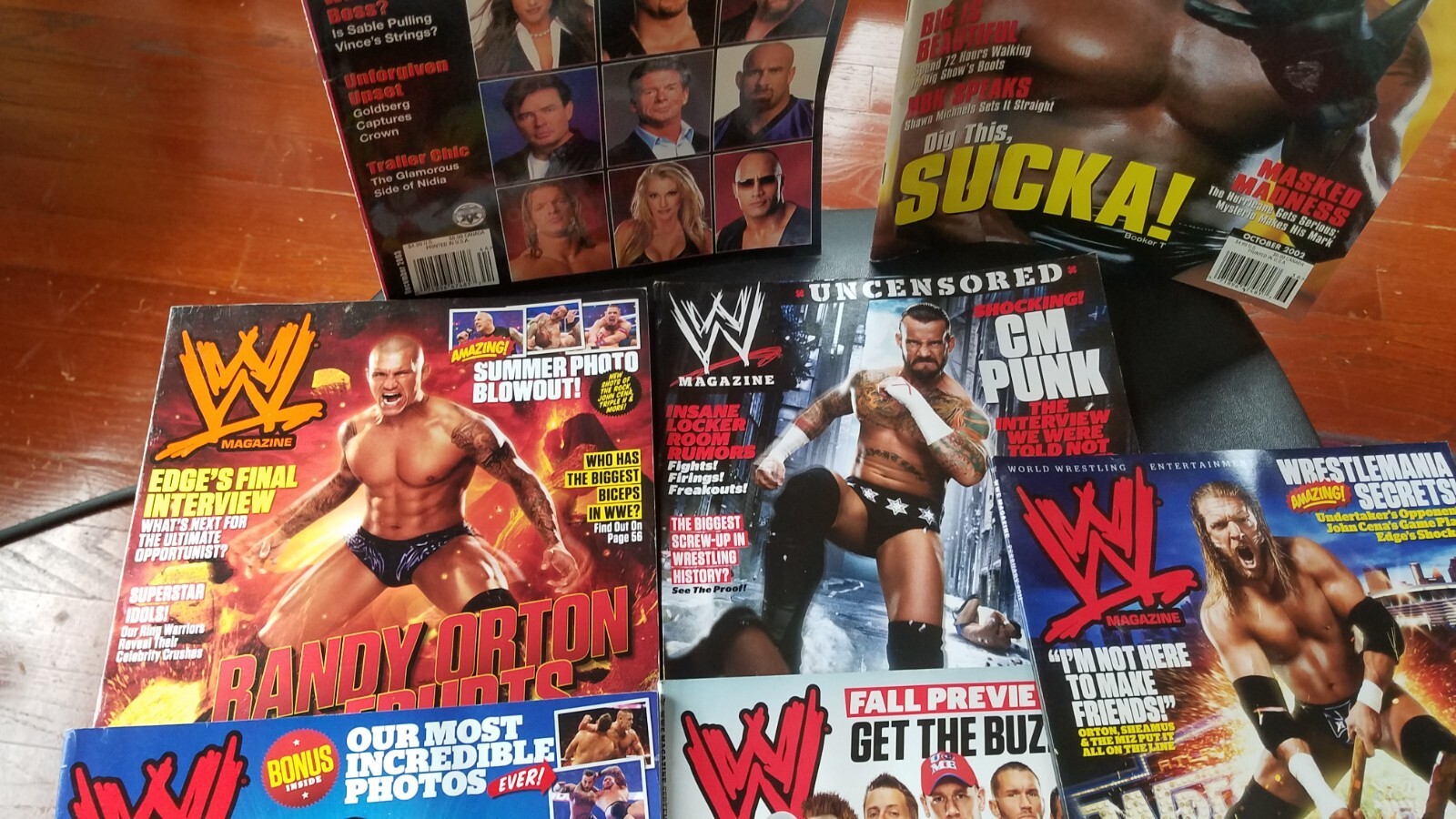 7 2010&rsquo;s WWE Magazines Triple H Cena CM Punk More