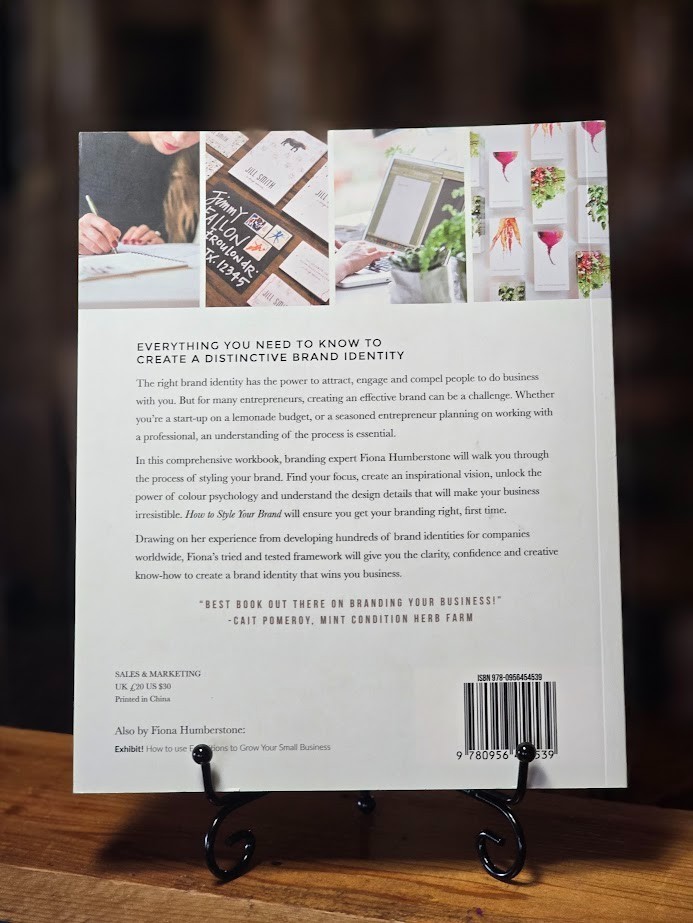 « How to Style Your Brand » by Fiona Humberstone #1 Best Seller Book