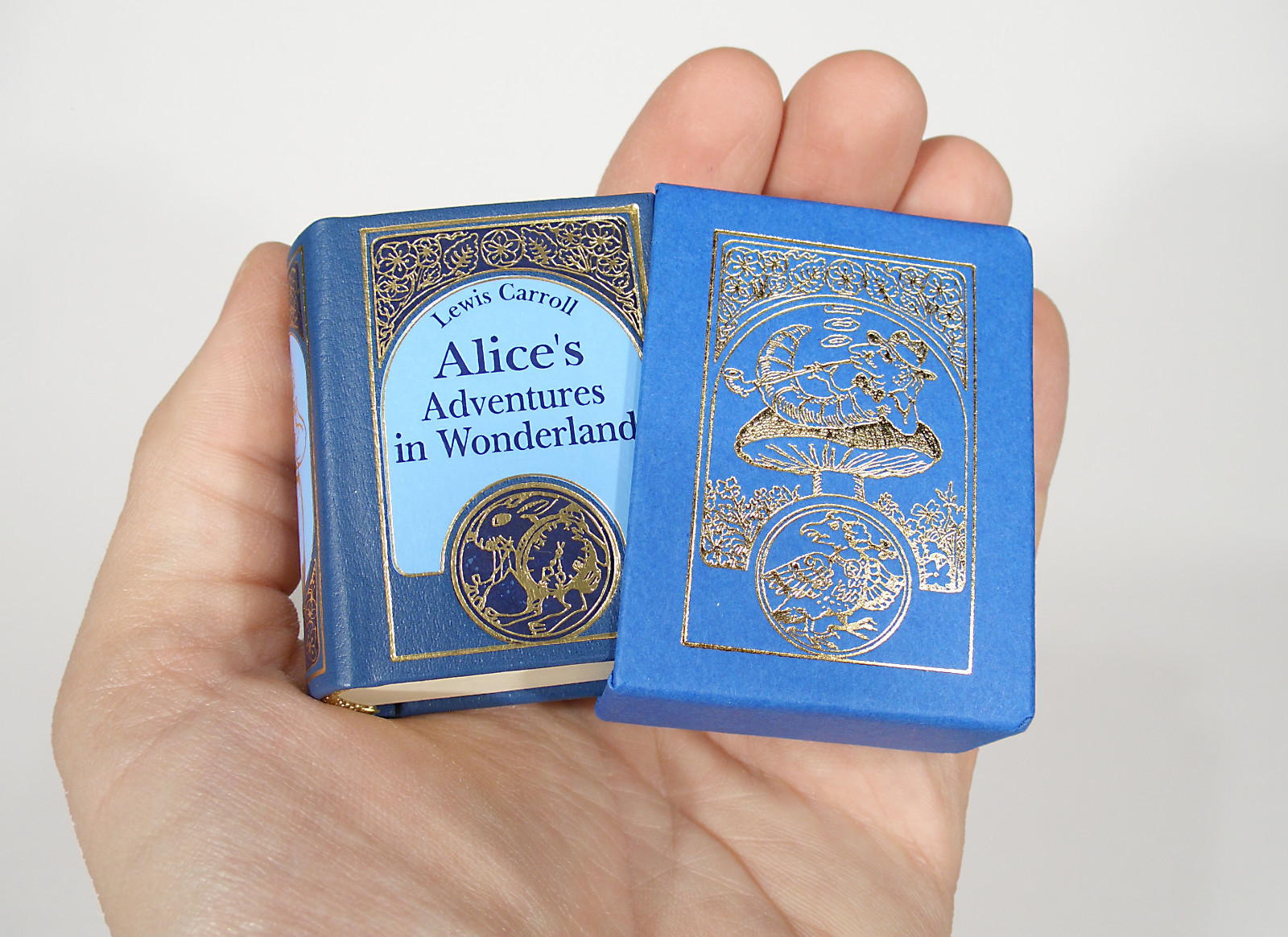 MINIATURE BOOK Alice´s Adventures in Wonderland