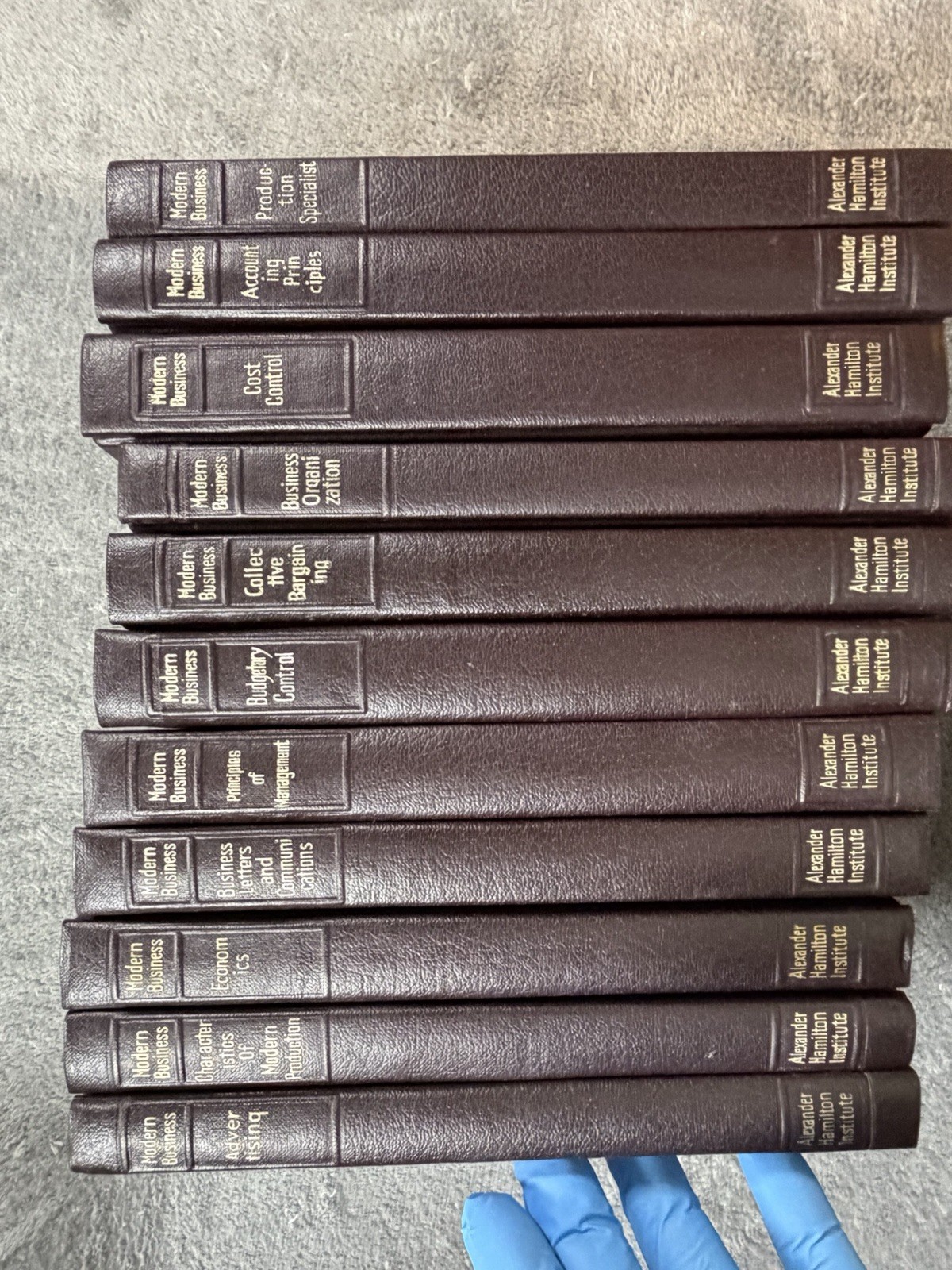 Modern Business Alexander Hamilton Institute 23 Volume Set 1970’s