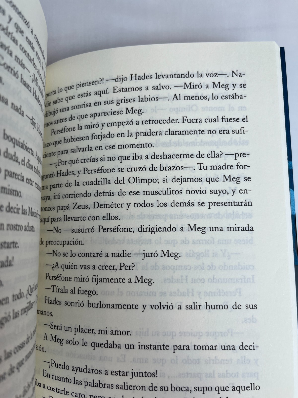 No Importa La Distancia Un Giro Inesperado Spanish Paperback book by Calonita