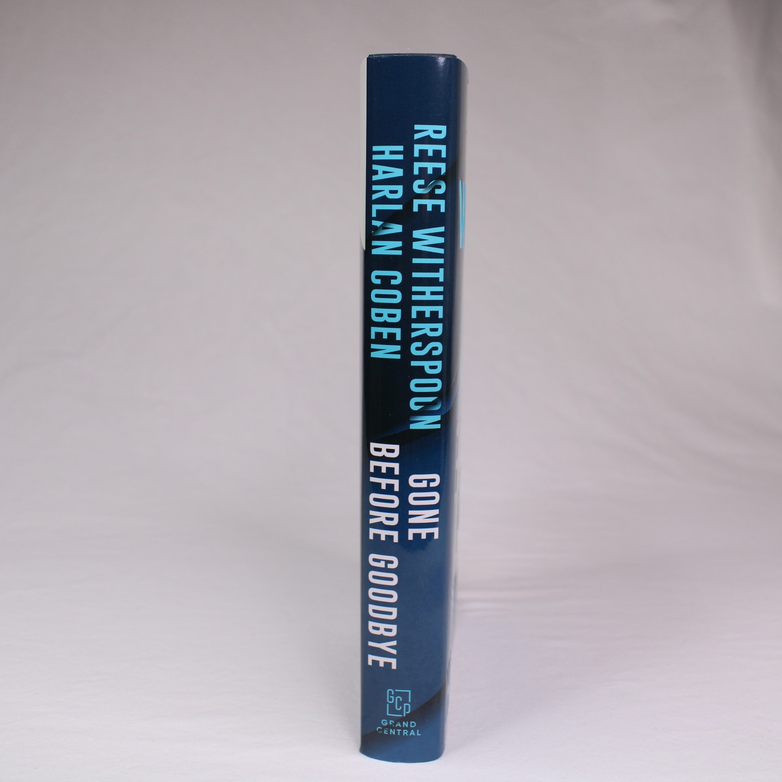 SIGNED Reese Witherspoon and Harlan Coben HBDJ Book Gone Before Goodbye 1st Ed