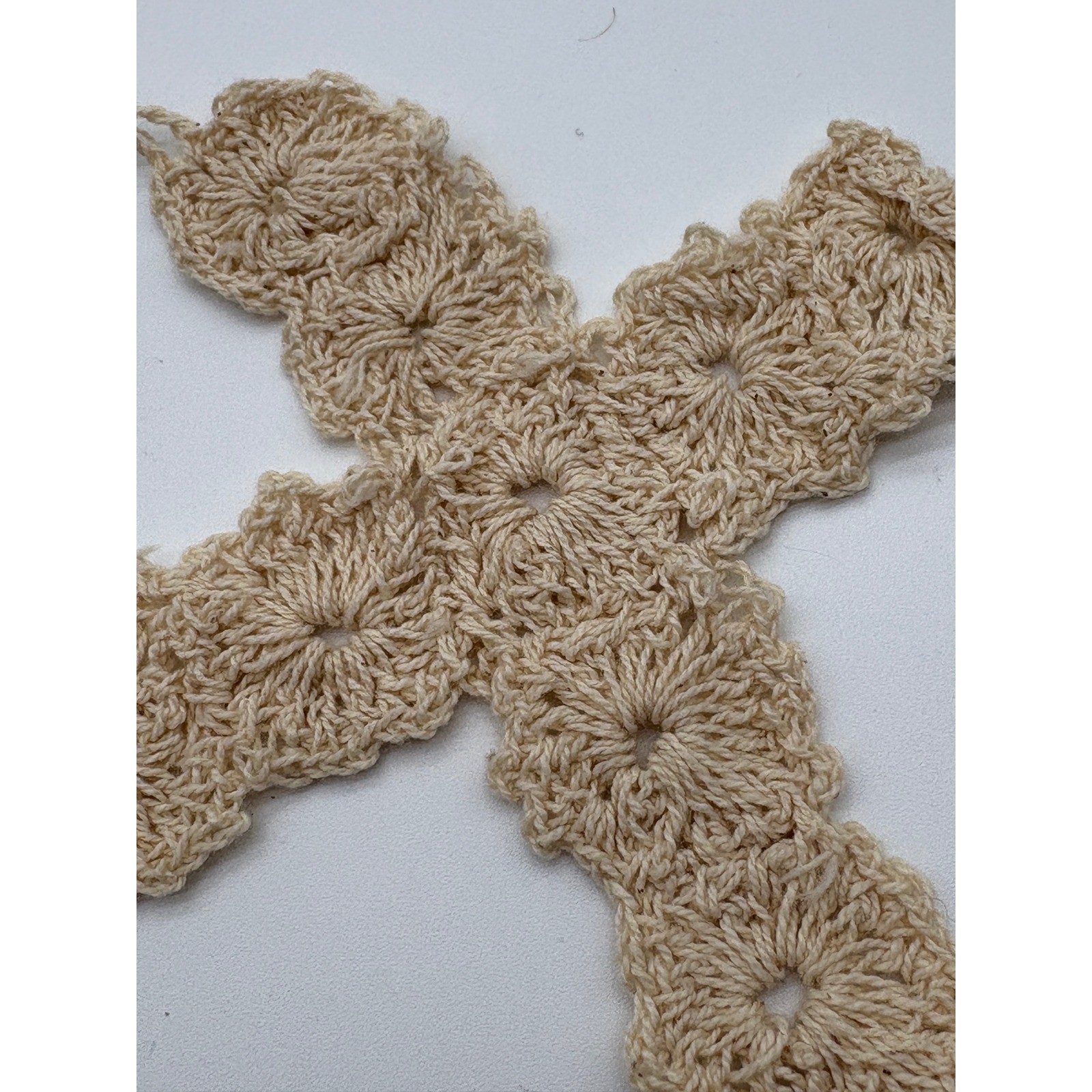 Unbranded Crochet Cross Bookmark Unisex OS Beige Excellent Floral Lace Tassel