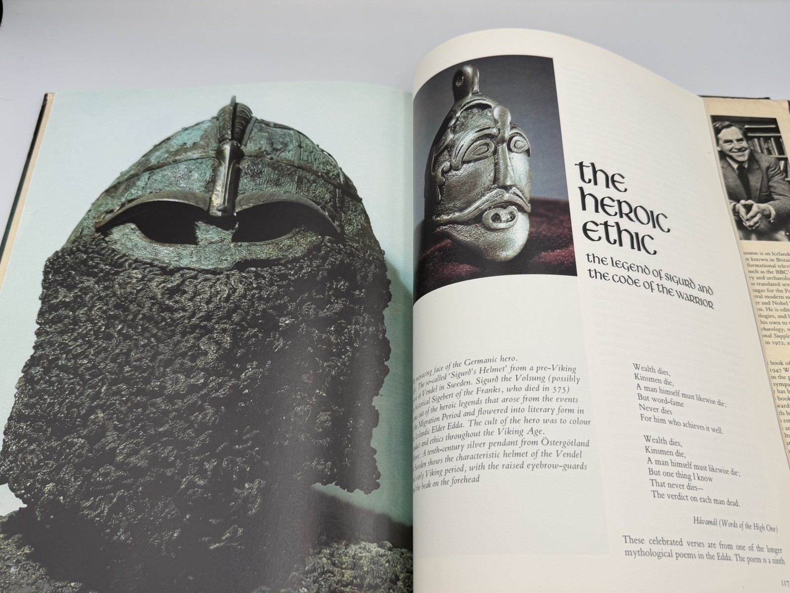 VIKING Hammer of the North by Magnusson, Magnus 1st Edition 1st Printing HC/DJ