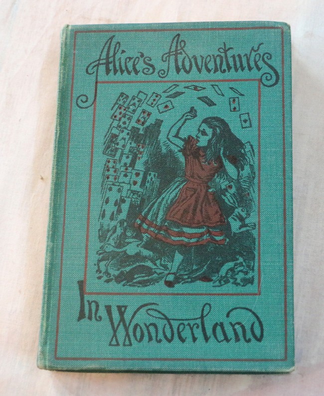 Vintage Alice&rsquo;s Adventures in Wonderland, Illustrated by John Tenniel, 1953