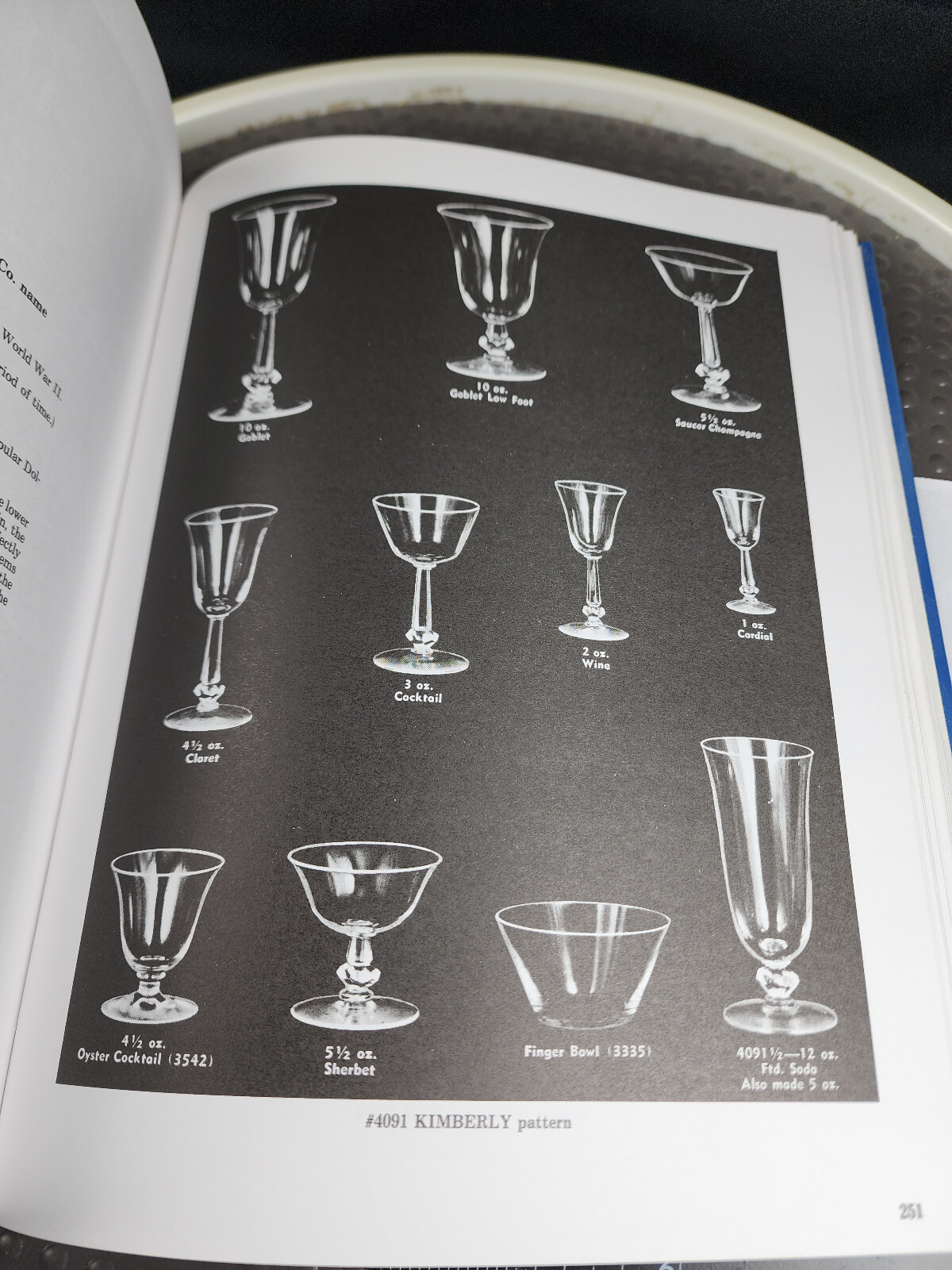 Heisey Glass 1925-1938 Encyclopedia Neila Bredehoft 1999 values HB 464 pages