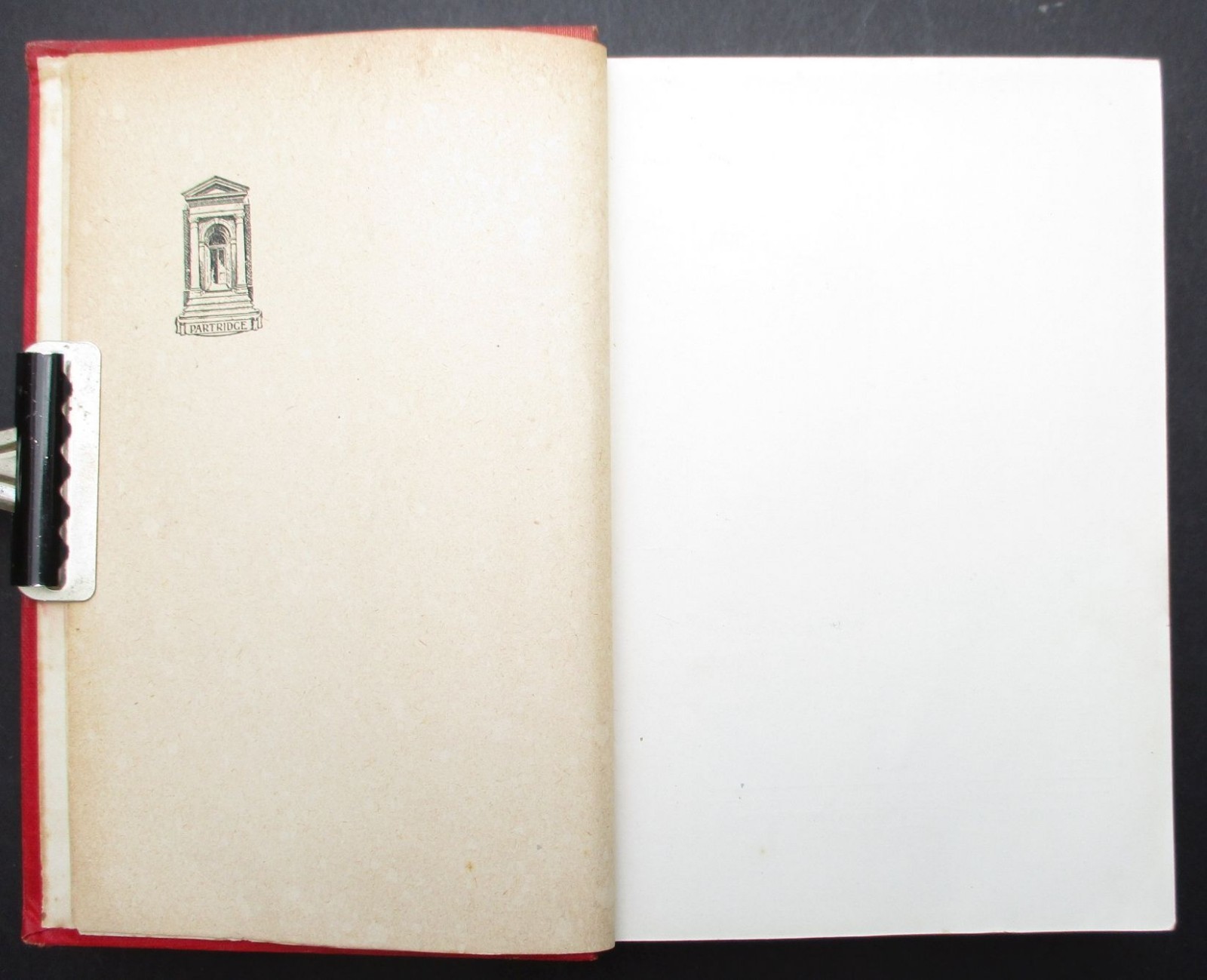 RARE C. 1908 ALICE IN WONDERLAND K M ROBERTS ILLUSTRATED ART NOUVEAU BINDING