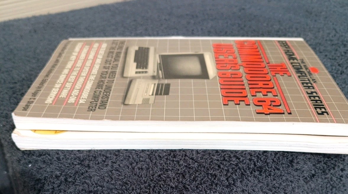 Lot 2 Vintage Commodore 64 Books: User&rsquo;s Guide + How to Use the Computer VG