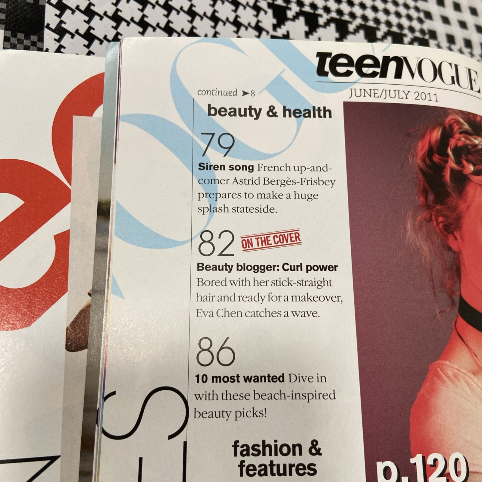 Teen VOGUE Magazine Selena Gomez June / July 2011 Teen Celebrity Fashion RARE