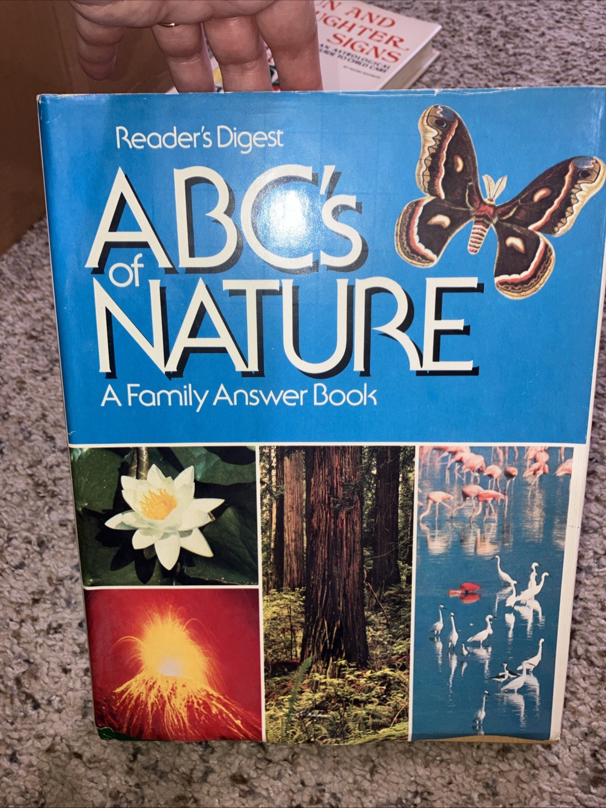 Readers Digest ABC&rsquo;s of Nature HC 1984 336 Pages Dust Jacket Family Answer Book