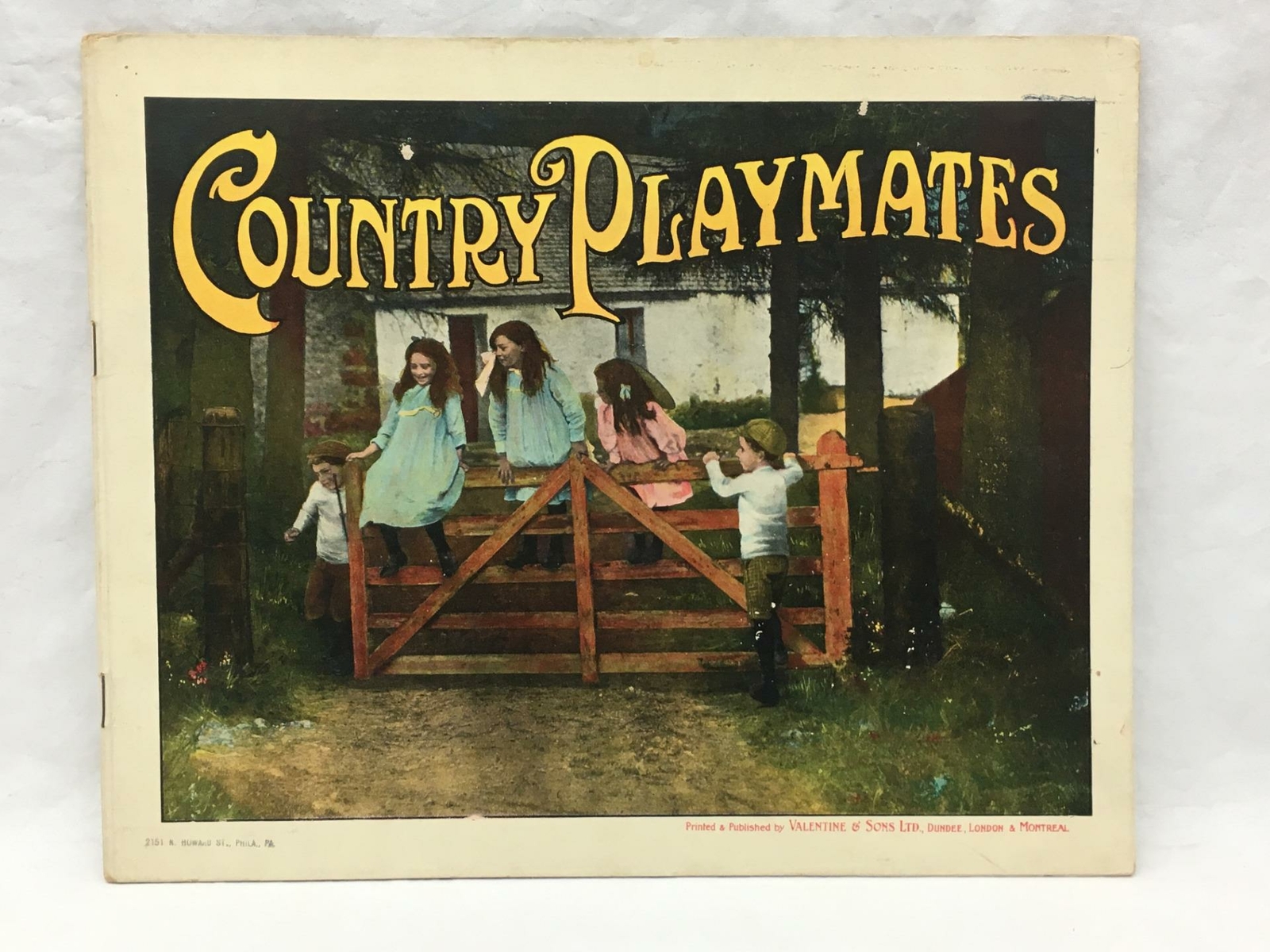 Adorable Antique Children&rsquo;s Book COUNTRY PLAYMATES Great Color Images 12.25×9.75
