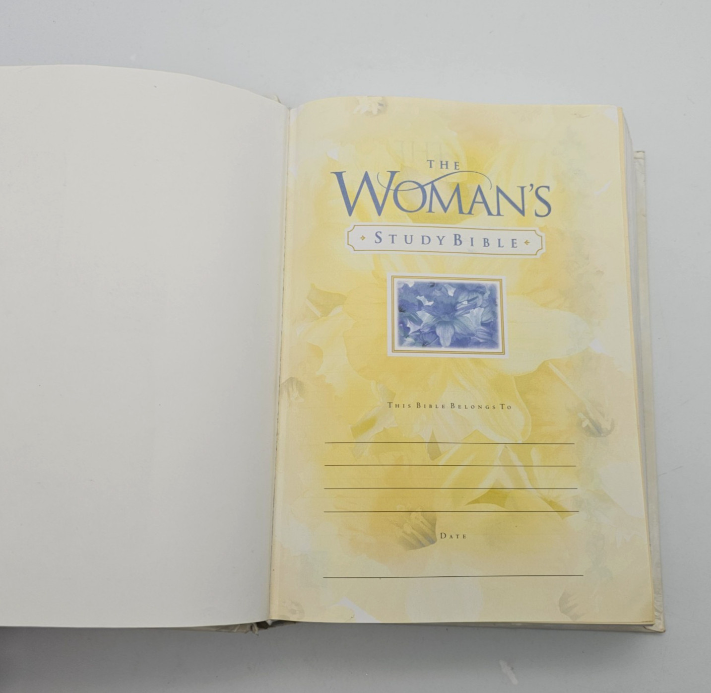 The Woman&rsquo;s Study Bible NKJV Nelson 1995 Hardcover 922N Ladies Christian – GOOD