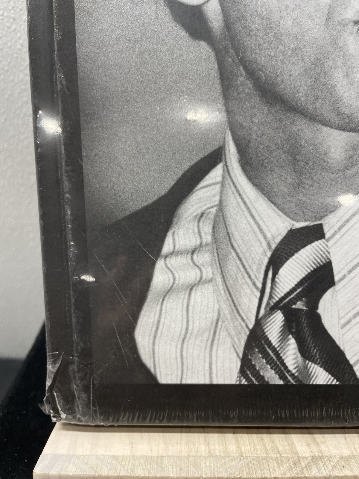 Icons by Oscar: XL Edition by Oscar Abolafia 2023 Hardcover Lannoo Publishers