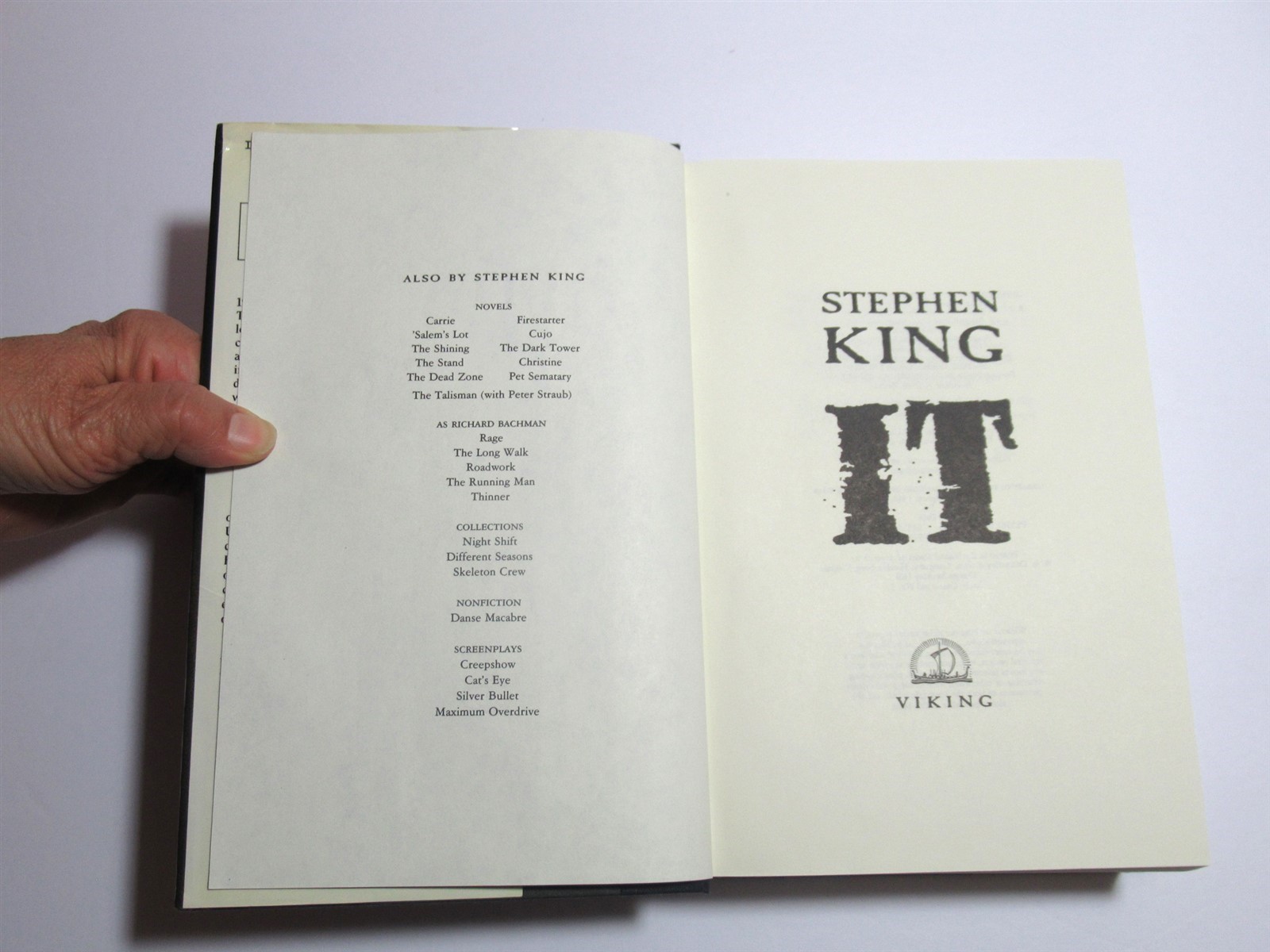 Vtg 1986 First Edition HC DJ Hardcover Book IT By Stephen King