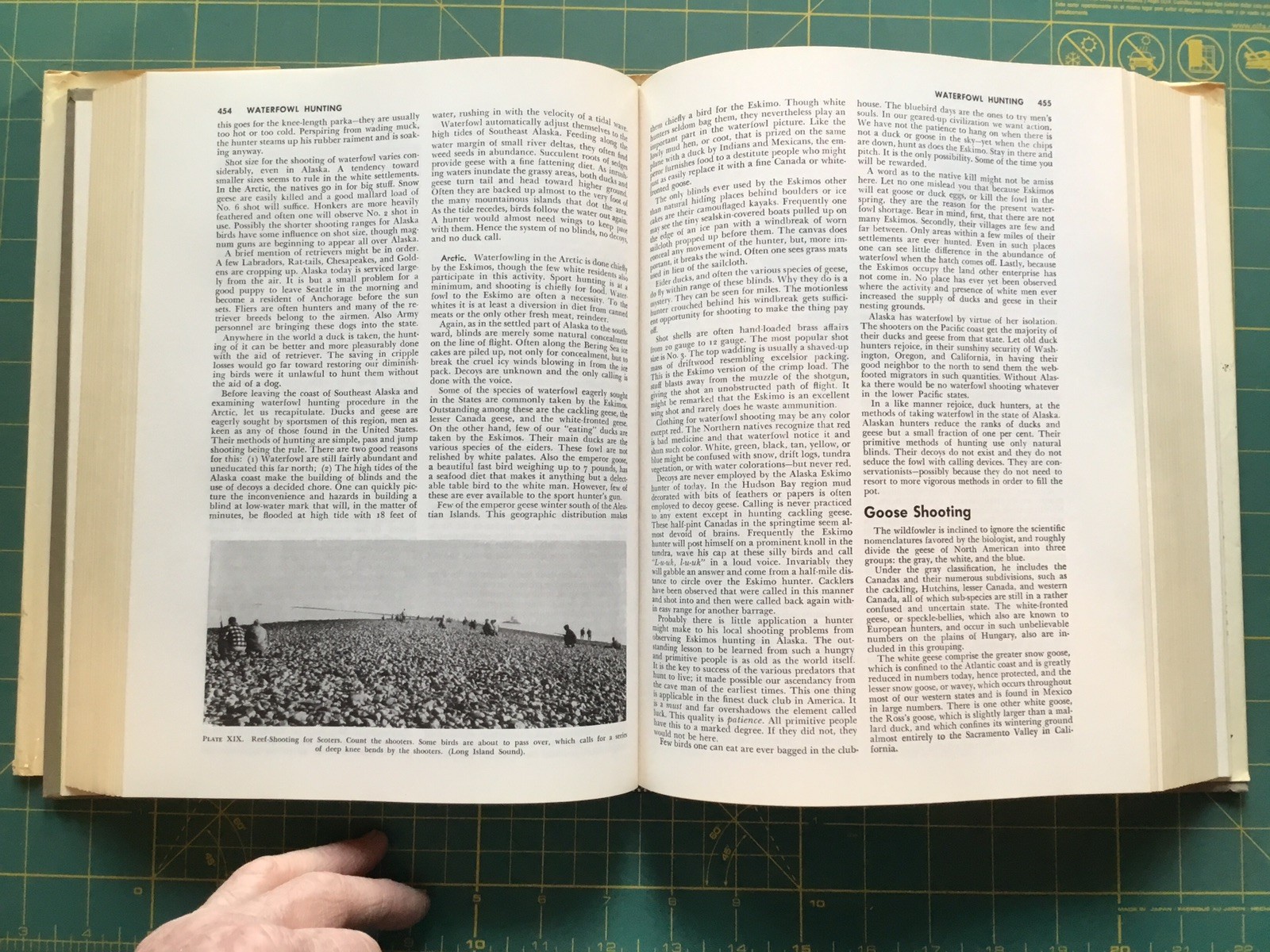 1972 THE NEW HUNTER&rsquo;S ENCYCLOPEDIA, 1054Page Book, Many Pictures, 3rd printing