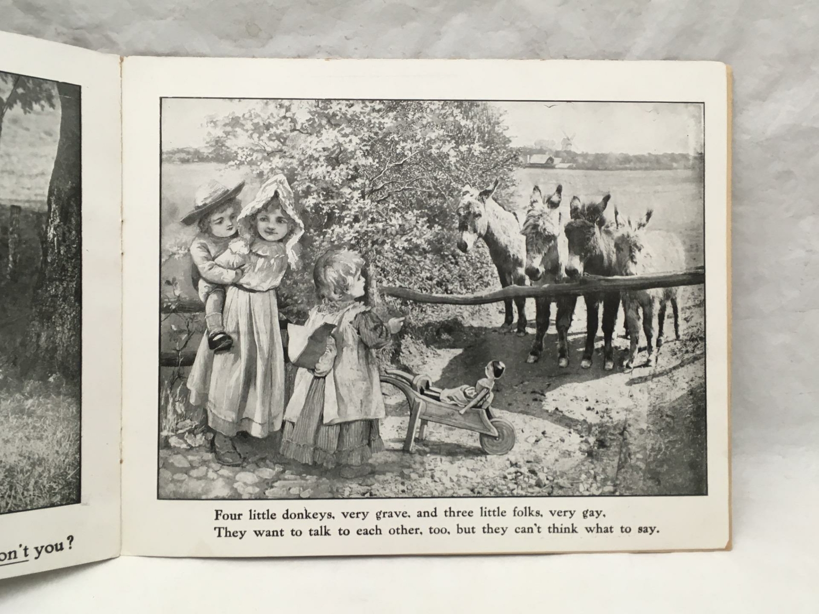 Adorable Antique Children&rsquo;s Book COUNTRY PLAYMATES Great Color Images 12.25×9.75