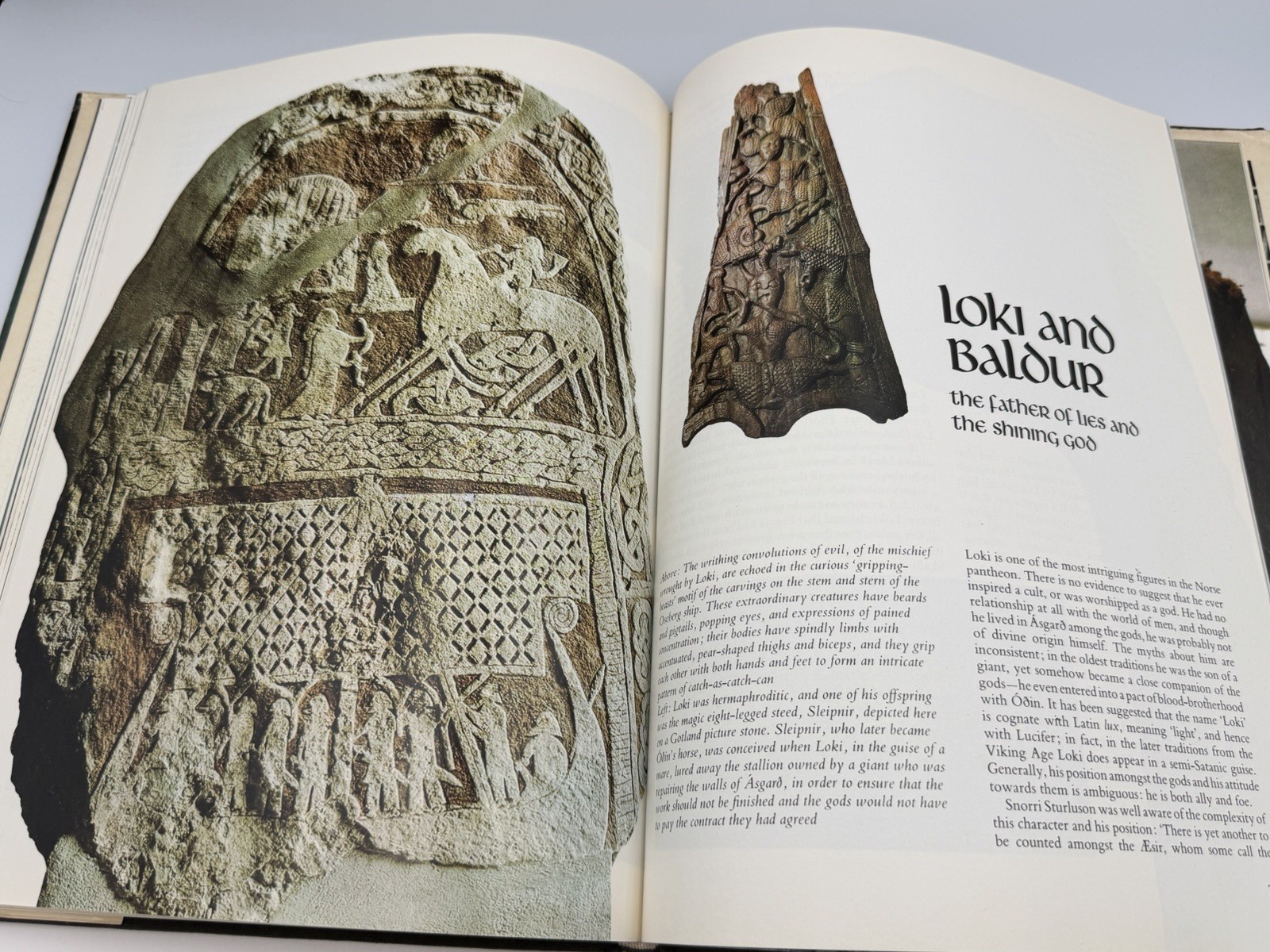 VIKING Hammer of the North by Magnusson, Magnus 1st Edition 1st Printing HC/DJ