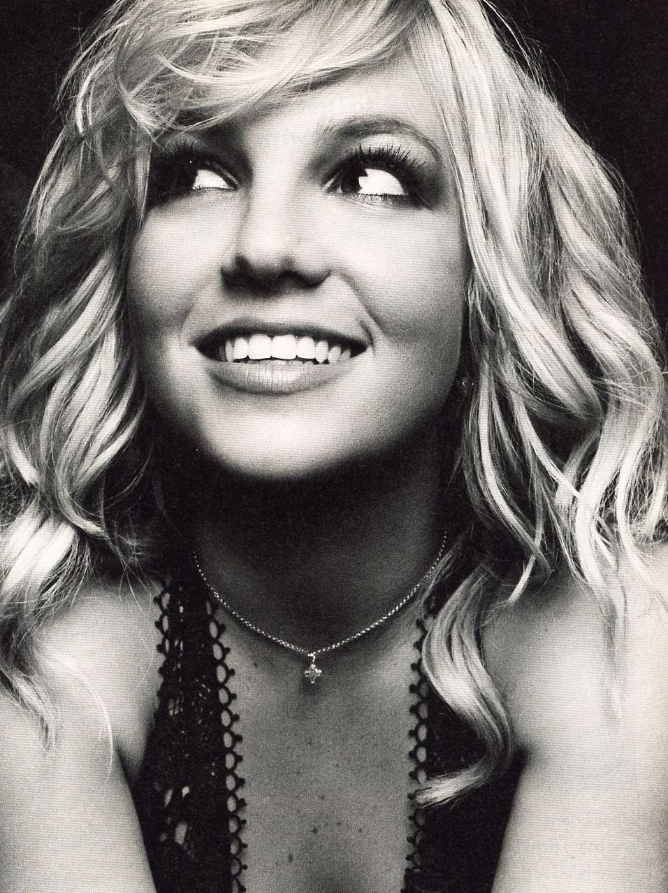Britney Spears Cover People 2006 Halle Berry Heather Locklear Entwistle Murder