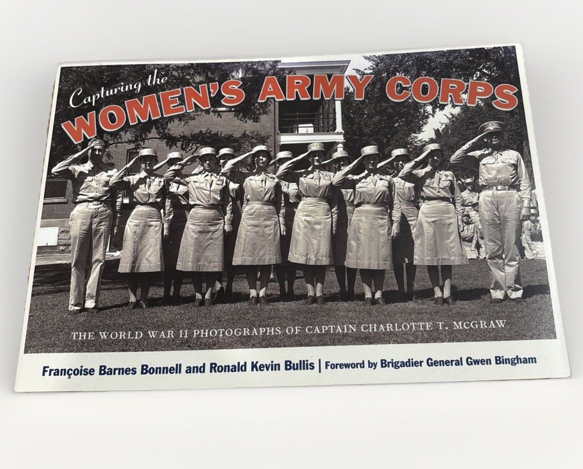 WOMEN&rsquo;S ARMY CORPS: WORLD WAR II Softcover Pictorial Book 102 pages