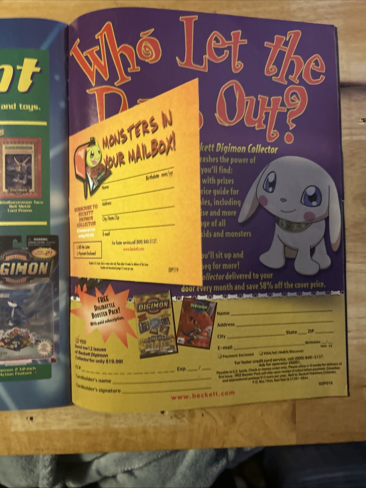 vintage Beckett Pokémon Collector magazine issue #19 from March 2001 Pikachu ￼￼