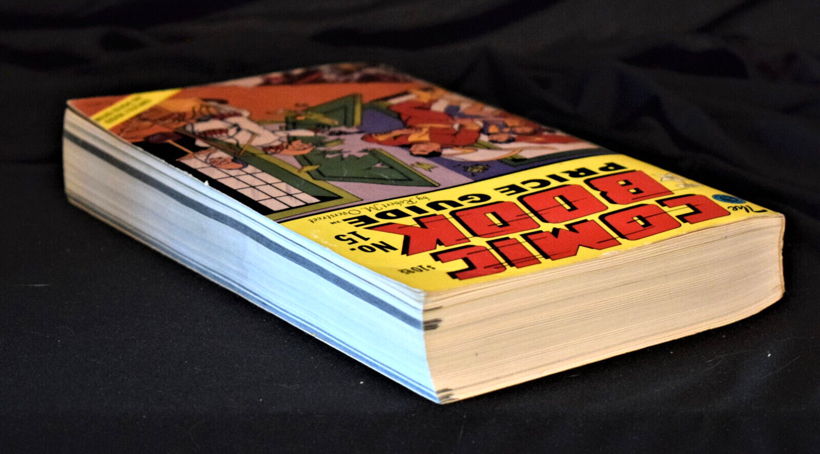 Comic Book Price Guide #15 by Robert M. Overstreet Paperback 1985 pages 448