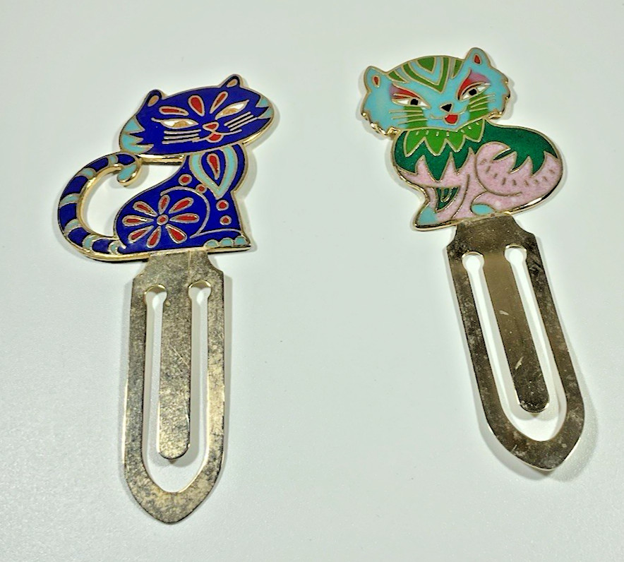 Vintage Set 2 Colorful Cat Book Markers 3.25&Prime; Gold Tone Metal Acrylic Art Reader