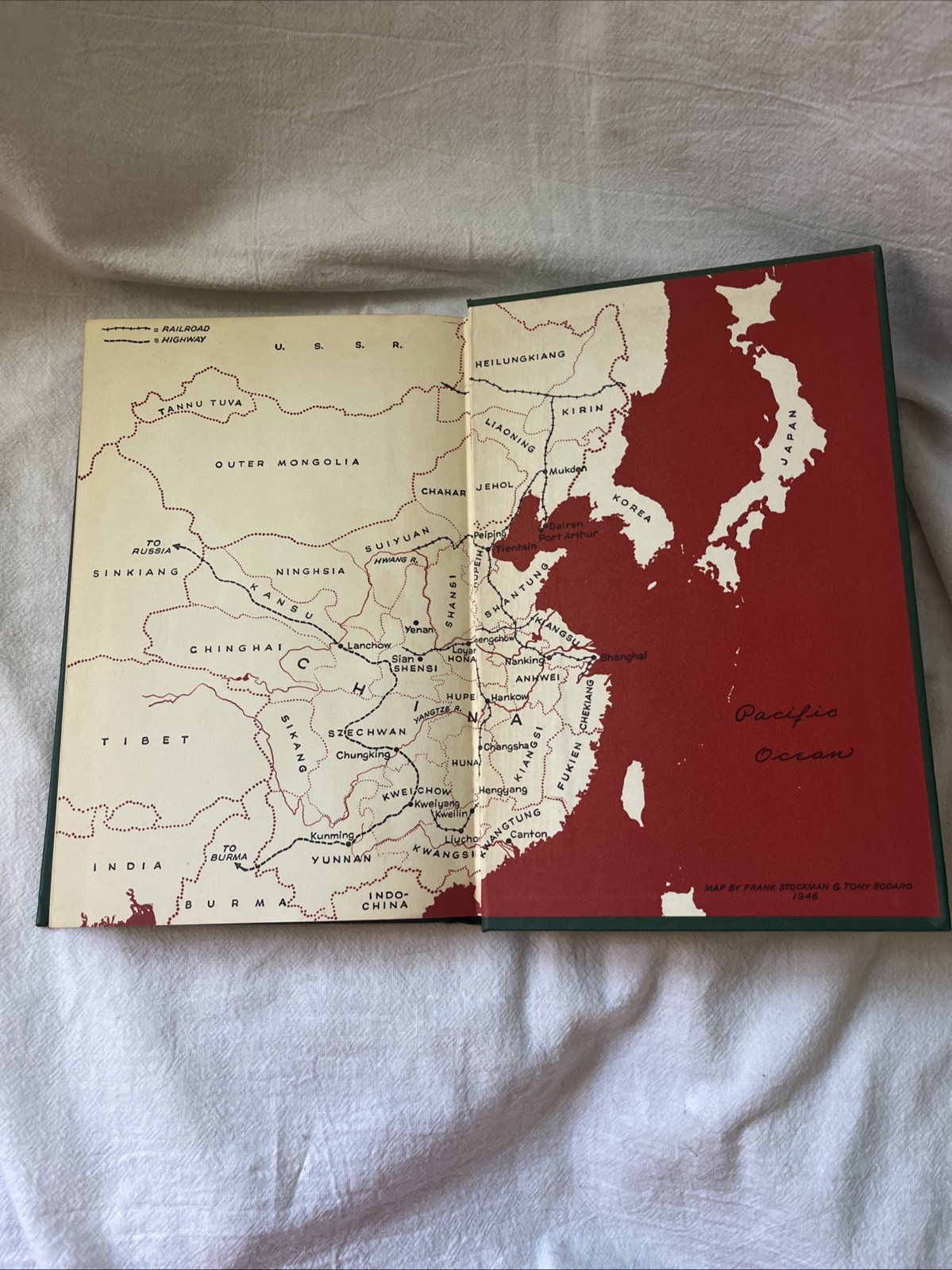 Thunder Out of China Vintage 1946 White & Jacoby BOMC Copy