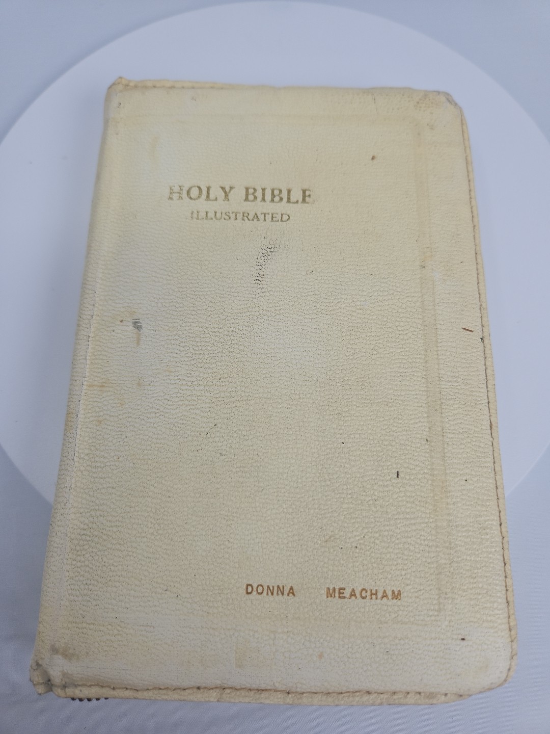 1950 World Publishing Bible White Cover, Zipper, Name Imprinted On Cover Cross