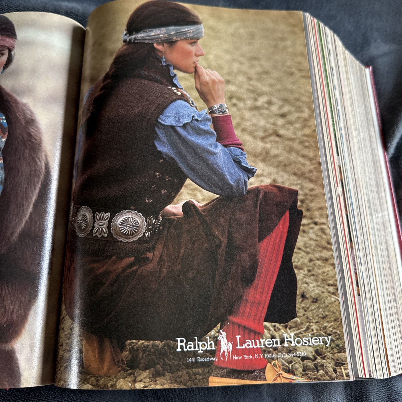 « Vogue Magazine Bound Set x 6 Issues » July-December 1981
